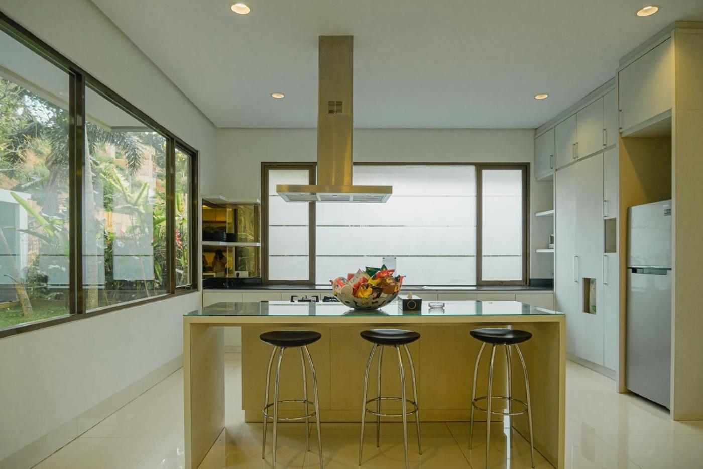 Oyama City View Villa 4 Bedrooms With A Private Swimming Pool Bandung Exteriér fotografie