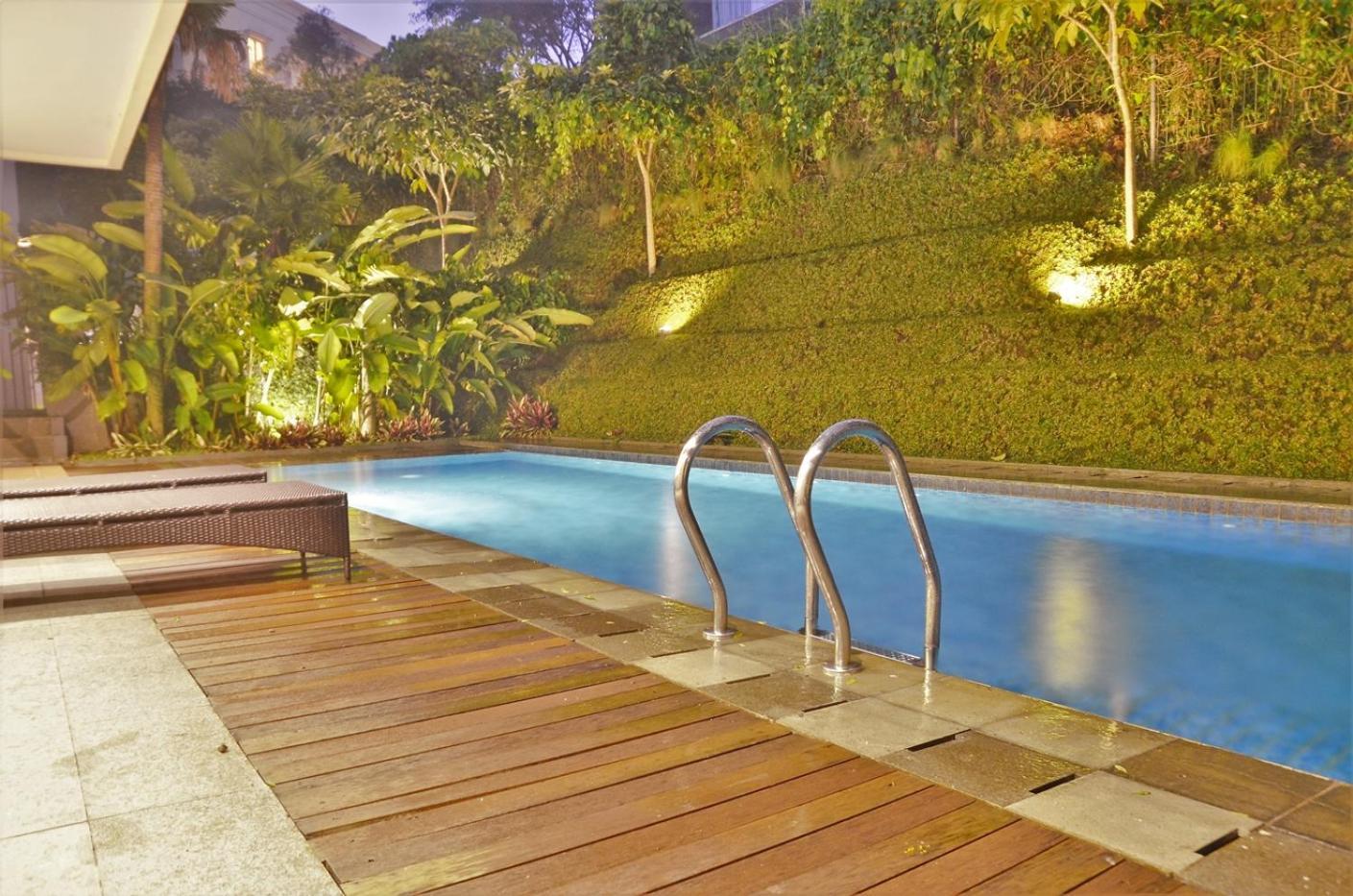Oyama City View Villa 4 Bedrooms With A Private Swimming Pool Bandung Exteriér fotografie
