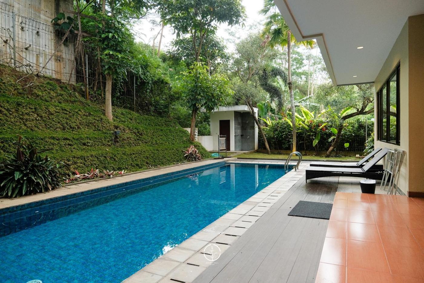 Oyama City View Villa 4 Bedrooms With A Private Swimming Pool Bandung Exteriér fotografie