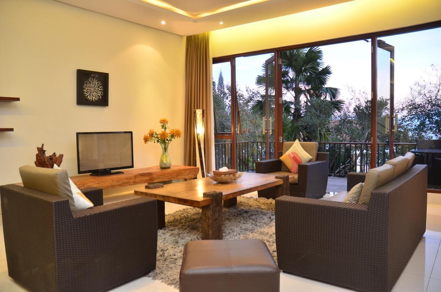 Oyama City View Villa 4 Bedrooms With A Private Swimming Pool Bandung Exteriér fotografie