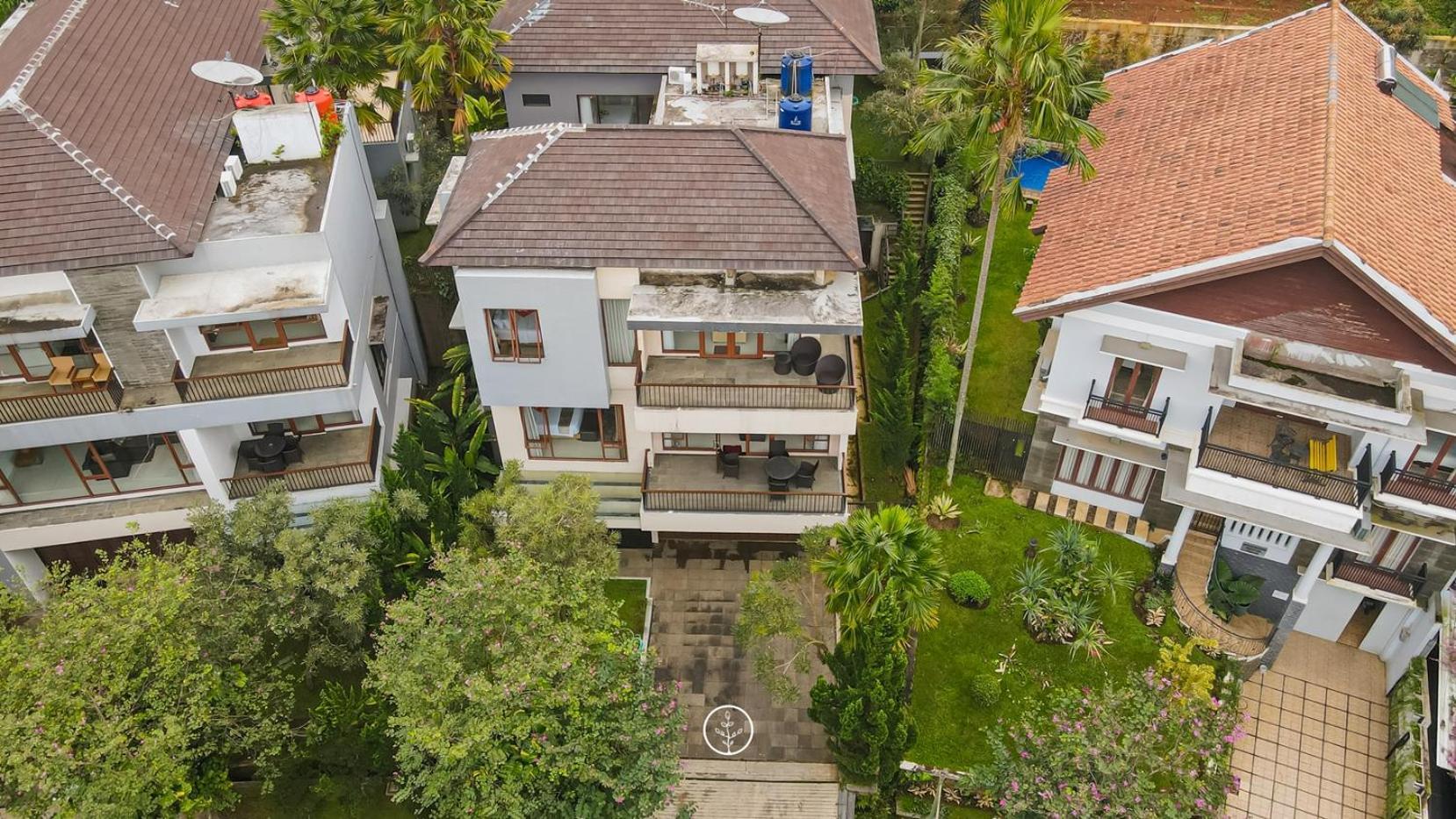 Oyama City View Villa 4 Bedrooms With A Private Swimming Pool Bandung Exteriér fotografie
